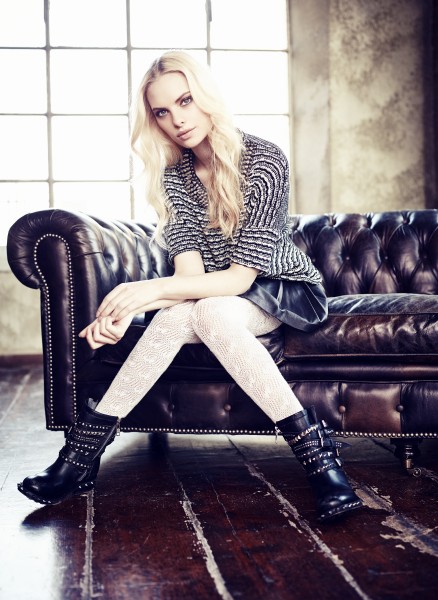 Omero - Supersoft caurumotā rakstā zeķubikses ar akrilu Angelica